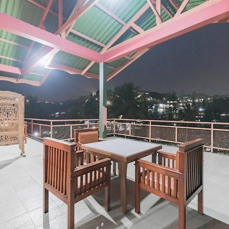 Reddoorz Plus At Hotel Griya Astoeti Bogor Exterior foto